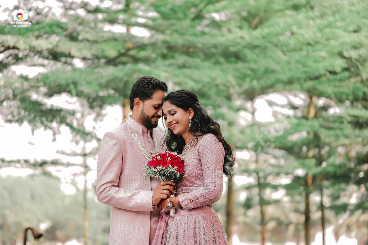 Wedding photographer in Noida